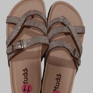 Size 11 Women’s Mudd Sandals – Silver & Sparkly
